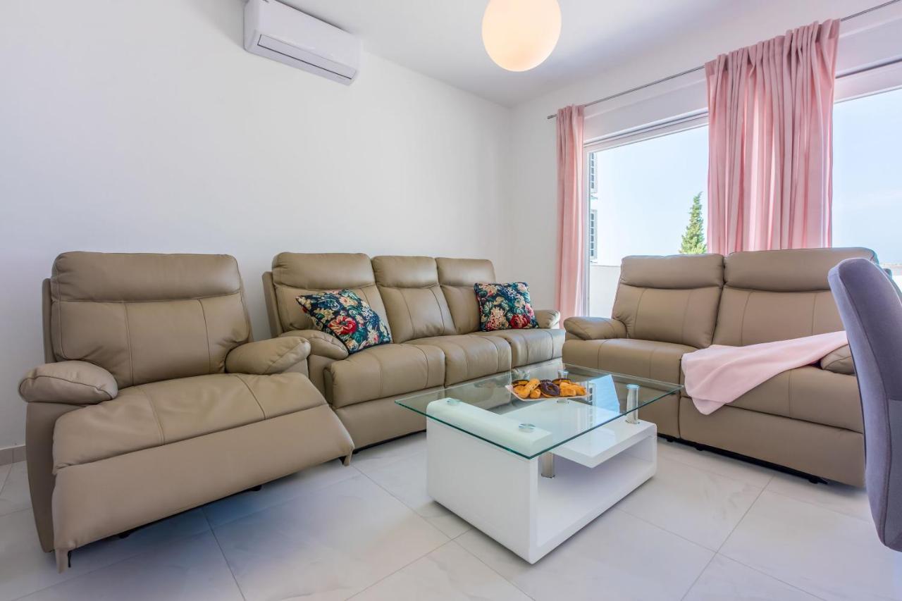 Apartments Cvetkovic Цриквеница Экстерьер фото