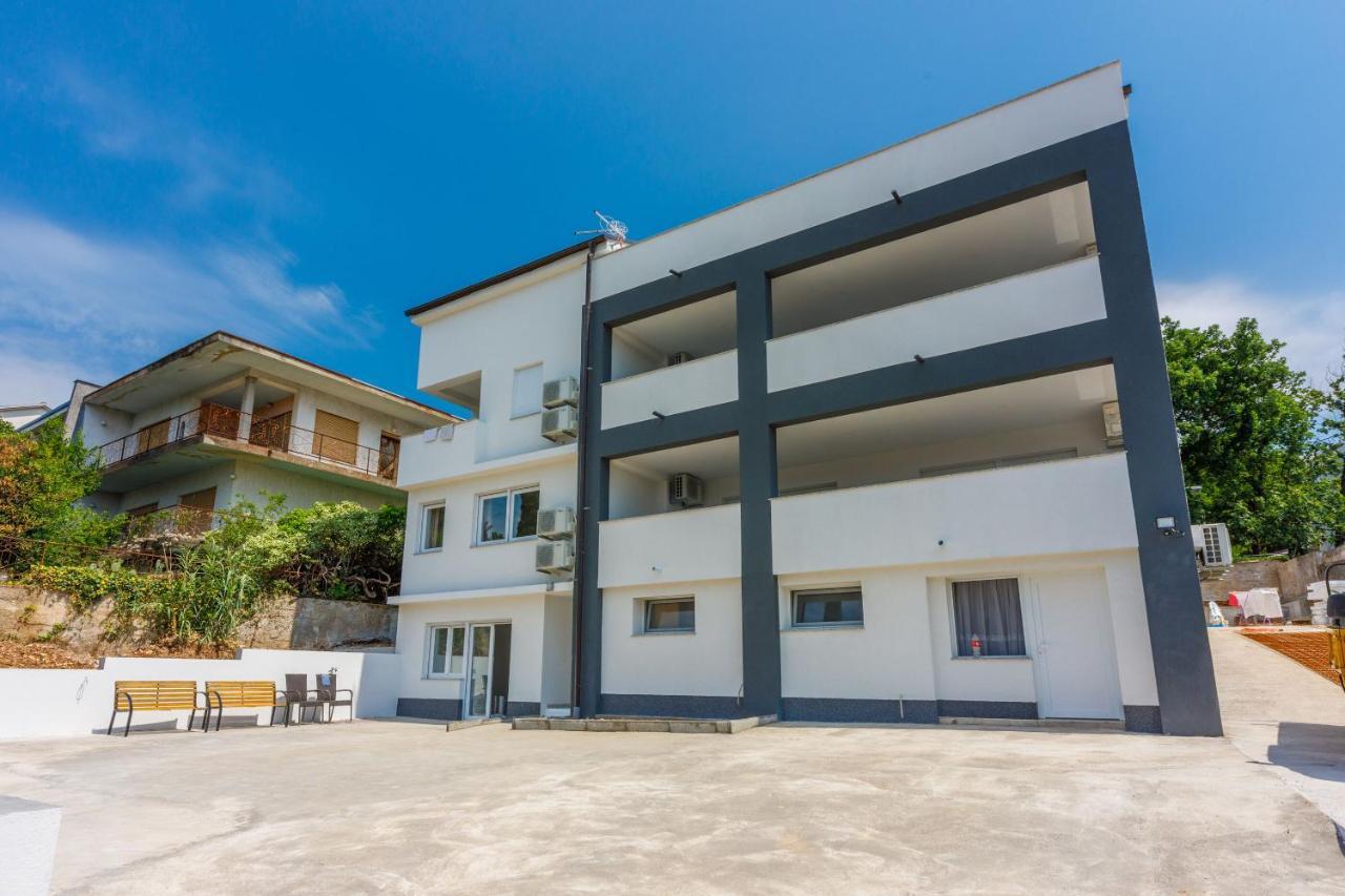 Apartments Cvetkovic Цриквеница Экстерьер фото
